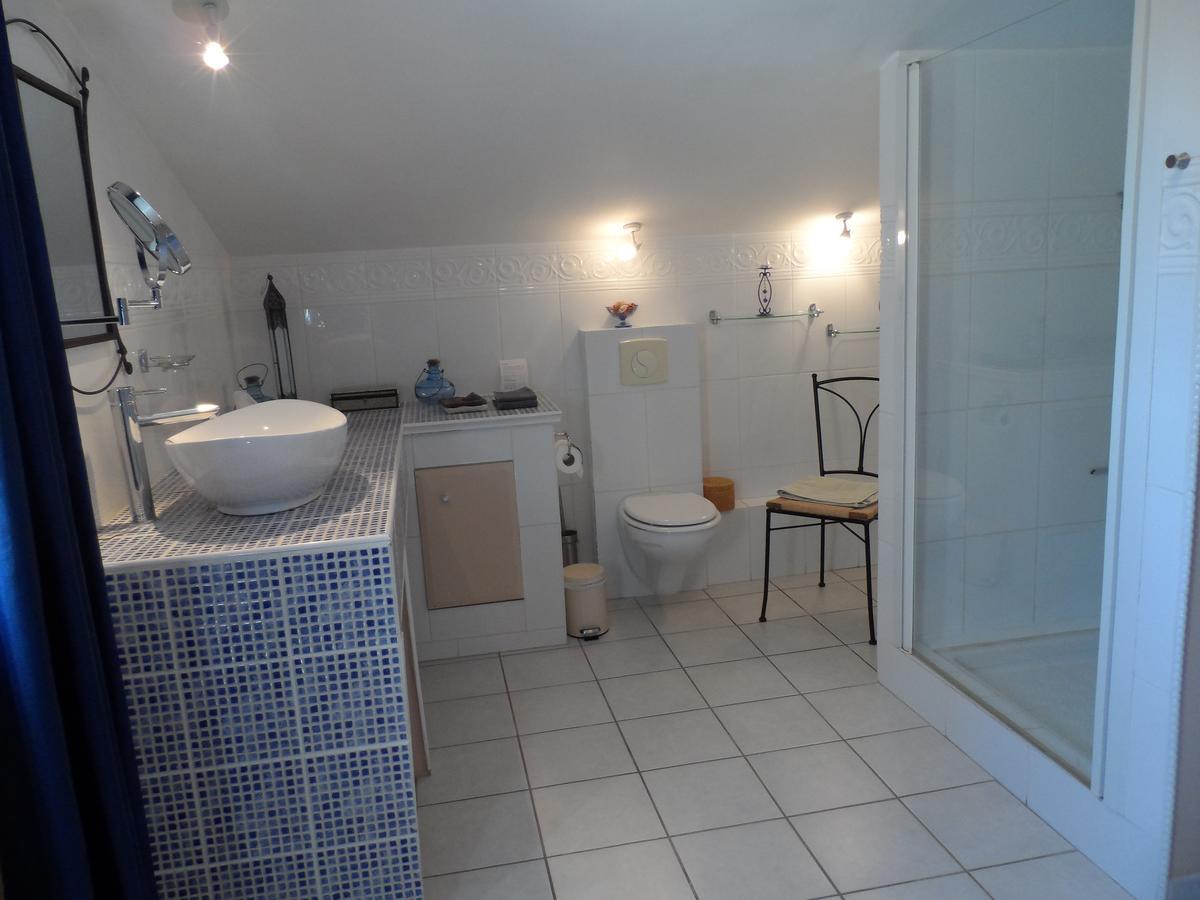 Chambres D'Hotes La Colombiere โกลอมบิเย่ส์ ภายนอก รูปภาพ