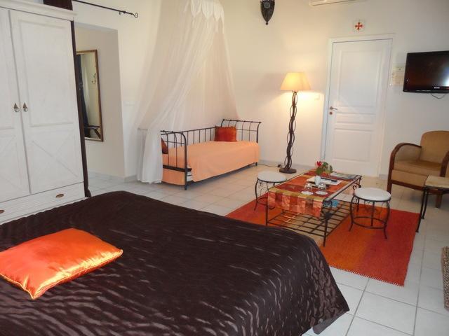 Chambres D'Hotes La Colombiere โกลอมบิเย่ส์ ภายนอก รูปภาพ