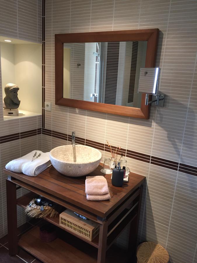 Chambres D'Hotes La Colombiere โกลอมบิเย่ส์ ภายนอก รูปภาพ